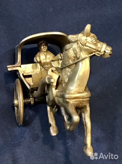 Бронзовая статуэтка