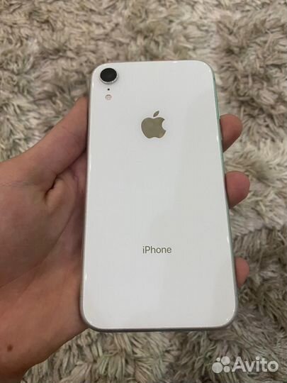 Телефон iPhone xr