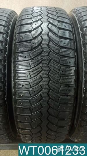 Bridgestone Blizzak Spike-01 235/65 R17 95T
