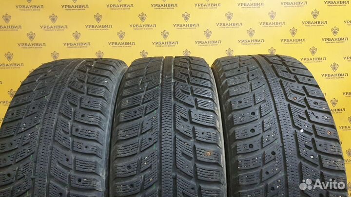 Kumho I'Zen KW22 215/65 R16 97T