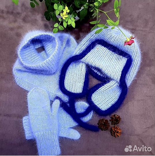 Шапка+манишка+варежки