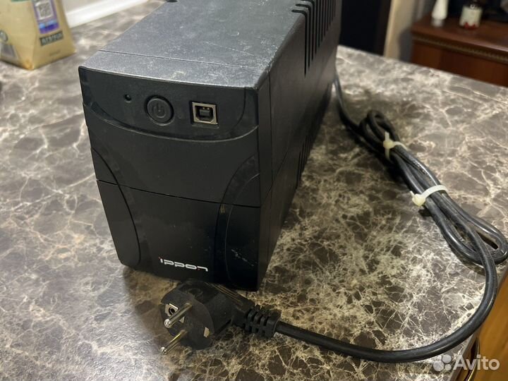 Ибп 300 watt UPS ipoon