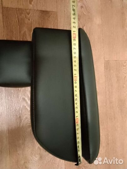 Подлокотник