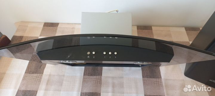 Вытяжка для кухни 60 см