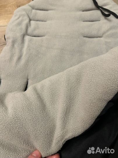 Чехол на ножки в коляску универсальный