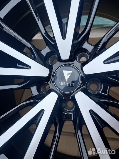 Диски R20 5x114,3 Modelista Toyota/lexus