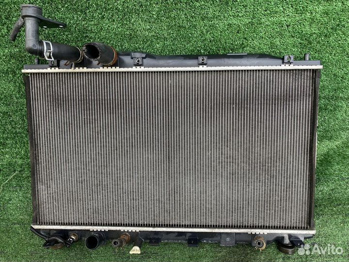 Радиатор охлаждения Honda Civic FD2