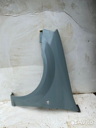 Крыло переднее левое renault logan 1
