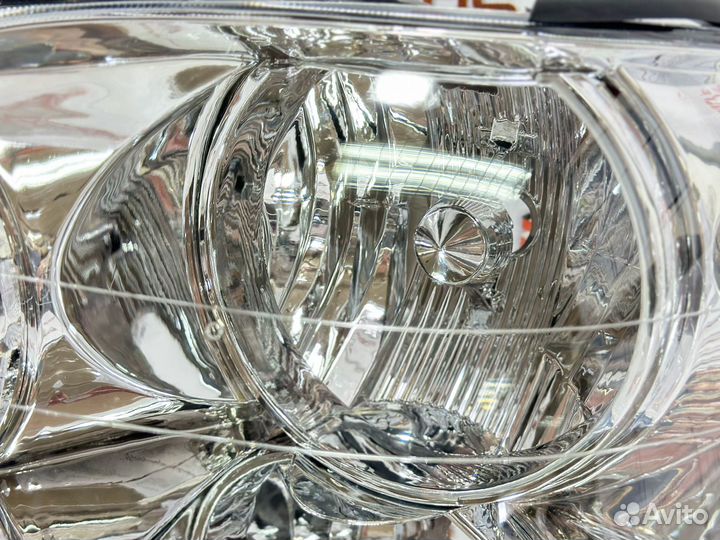 Фары Toyota Harrier / RX300 1997-2003 новые HLL