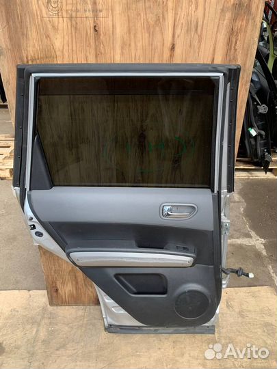 Левая задняя дверь Ниссан Икстрейл T31 X-Trail T31