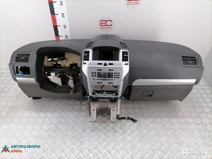 Панель передняя салона (торпедо) Opel Zafira