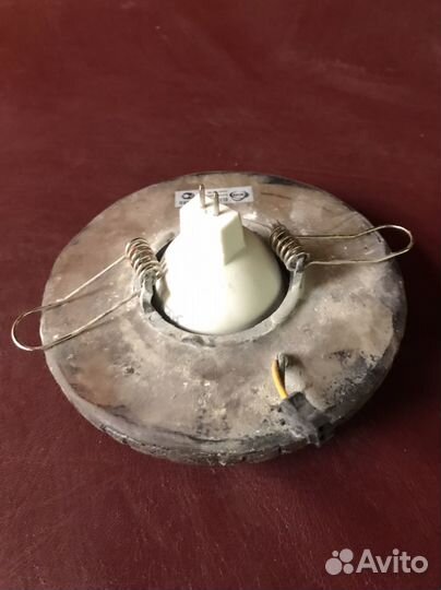 Светильник точечный