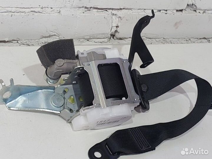 Ремень безопасности задний правый Toyota Rav4 XA50