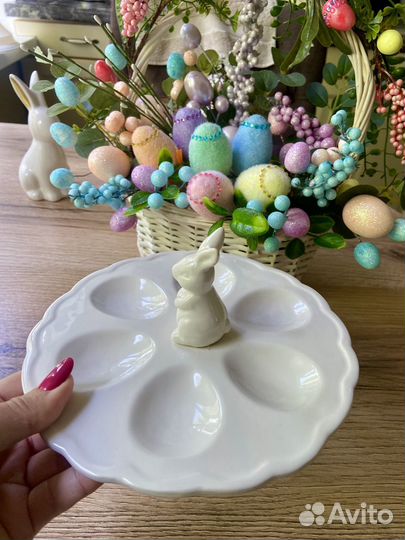Тарелка пасхальная кролики