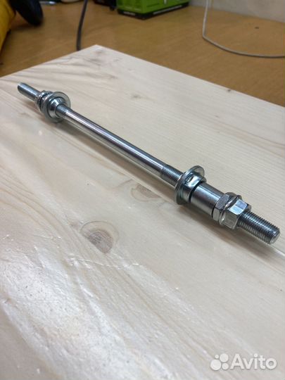 Ось заднего колеса Fat Bike 240mm