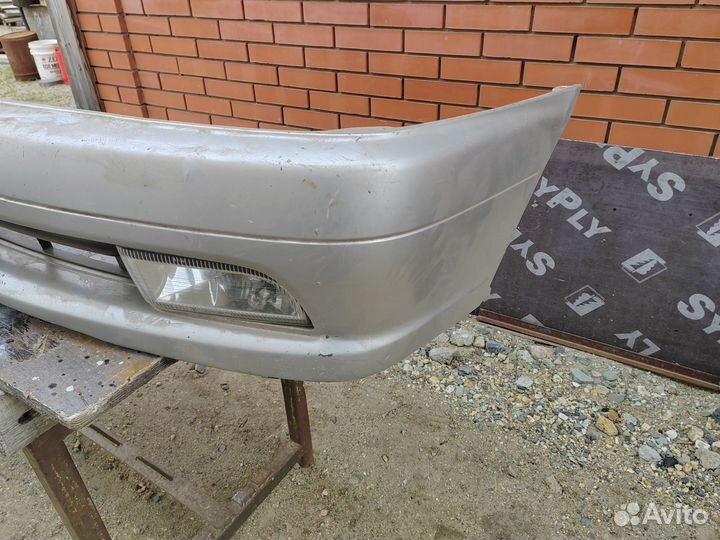 Бампер передний Toyota Carina AT211