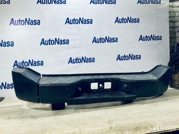 Бампер задний Nissan Armada SUV VK56DE 2004