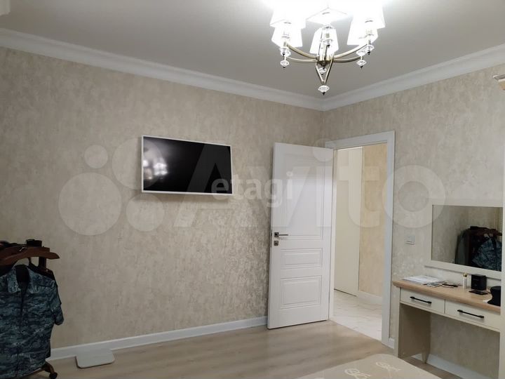 3-к. квартира, 80,8 м², 6/10 эт.