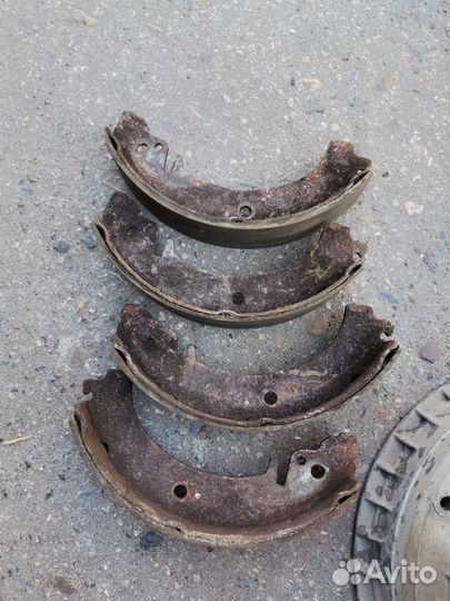 Тормозные барабаны и колодки Нива 2121