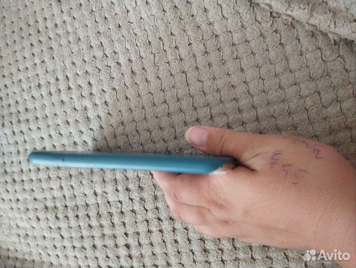 Продам iPhone 7+