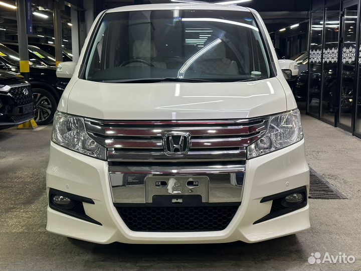 Honda Stepwgn 2.0 CVT, 2012, 134 000 км