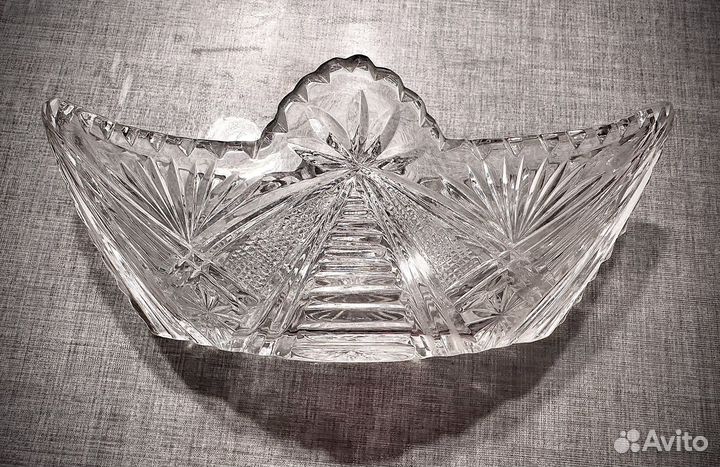 Хрустальный салатник Ладья
