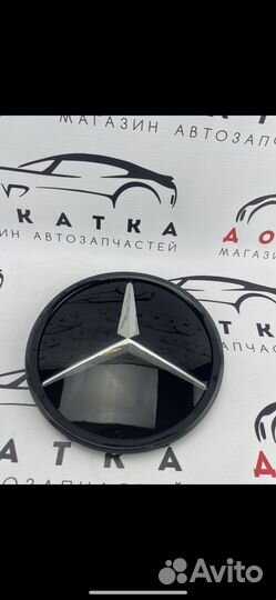 Значок в решетку Mercedes Стеклянный Черный