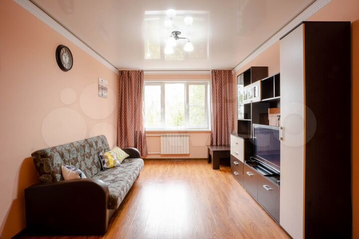 2-к. квартира, 52 м², 4/9 эт.