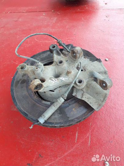 Бмв 3 Е36 поворотный кулак пер. правый