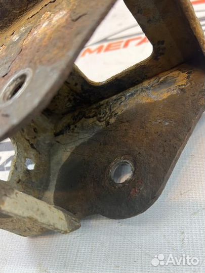 Кронштейн рессоры передний правый Fiat Ducato