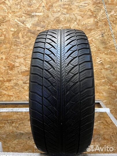 Goodyear UltraGrip 8 Performance 245/45 R19