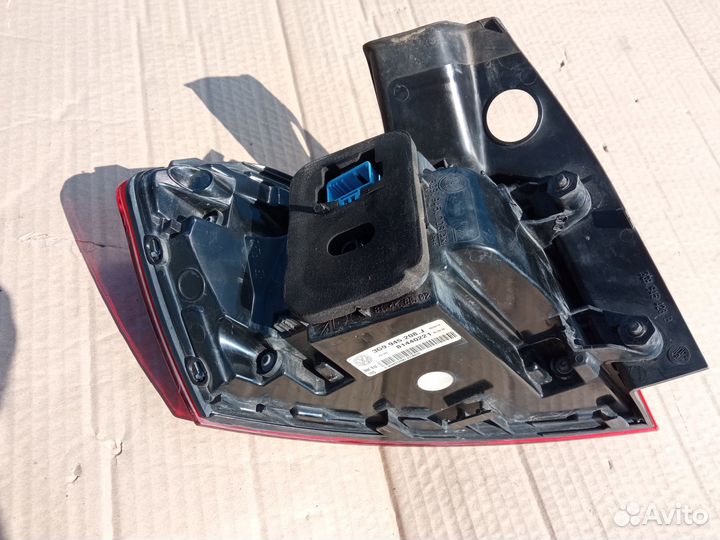 Фонарь задний правый наружный VW Passat B8