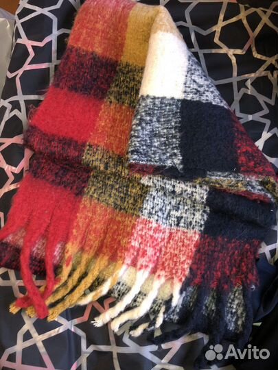 Шарфы и палантины