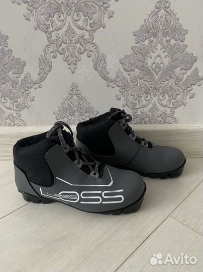 Ботинки лыжние детские р. 35