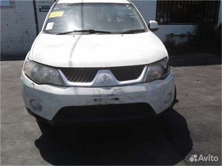 Разбор на запчасти Mitsubishi Outlander XL