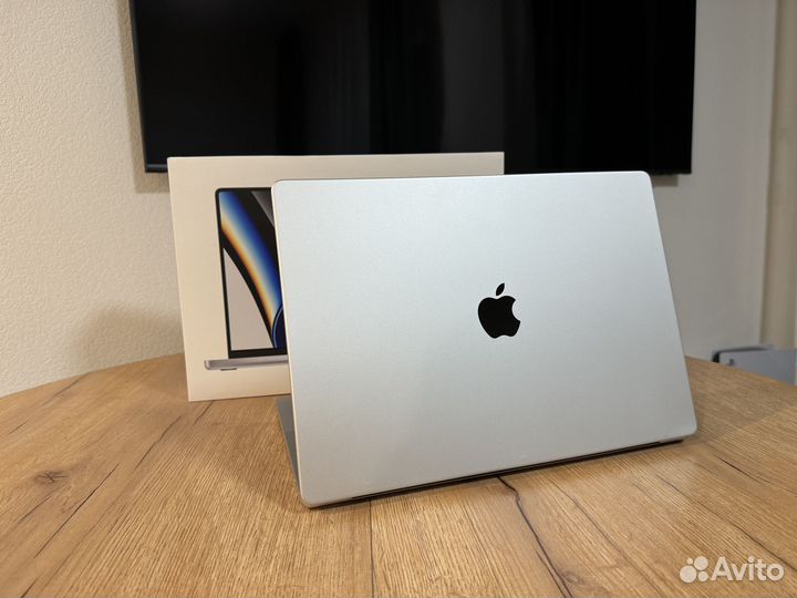 MacBook Pro 16 M1 Pro 1TB