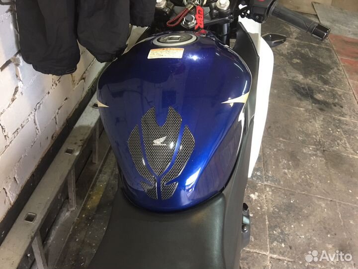 Honda cbr250r