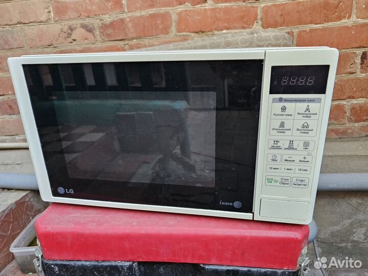 Микроволновая печь бу Lg