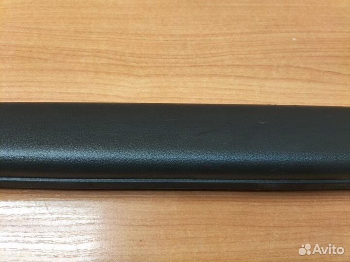 Обшивка двери багажника Mitsubishi Outlander CU0W