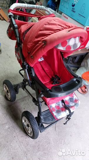 Прогулочная коляска