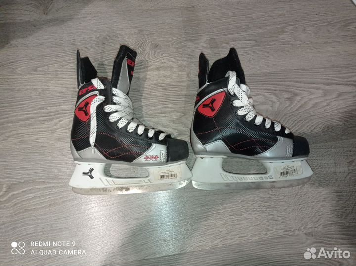 Коньки хоккейные 35 размер