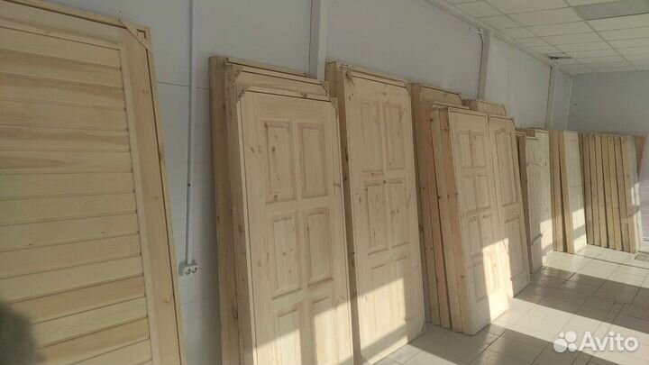 Дверь деревянная