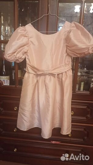 Платье для девочки, новое, ни разу не надели