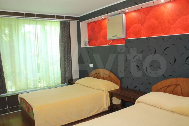 2-к. квартира, 43 м², 1/2 эт.