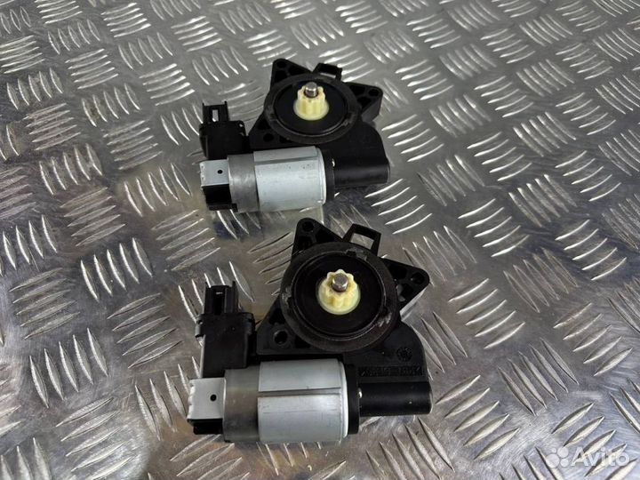 Моторчик стеклоподъёмника правый левый Mazda CX-7