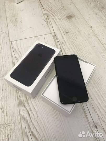 iPhone 7, 32 ГБ