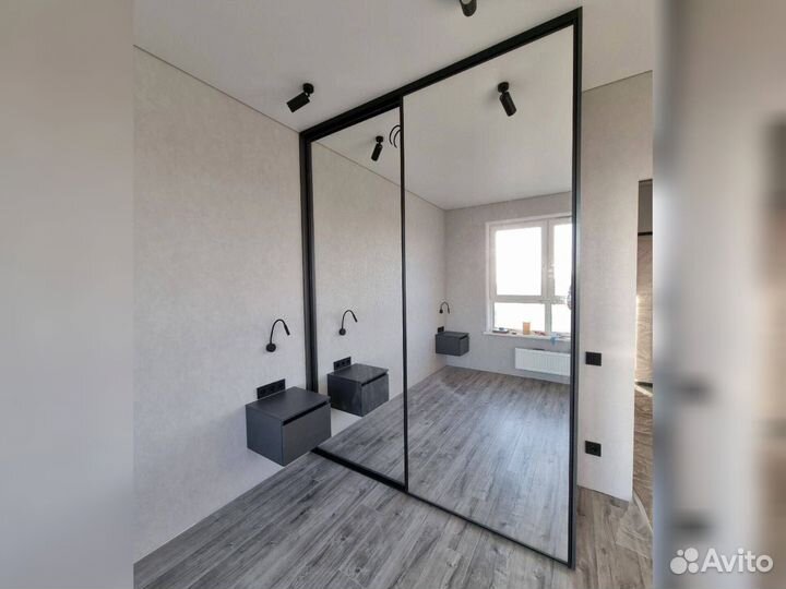 Шкаф купе двухдверный