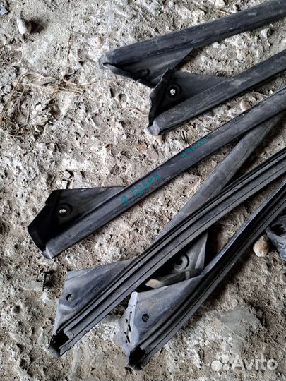 Уплотнитель кузова Lancia libra