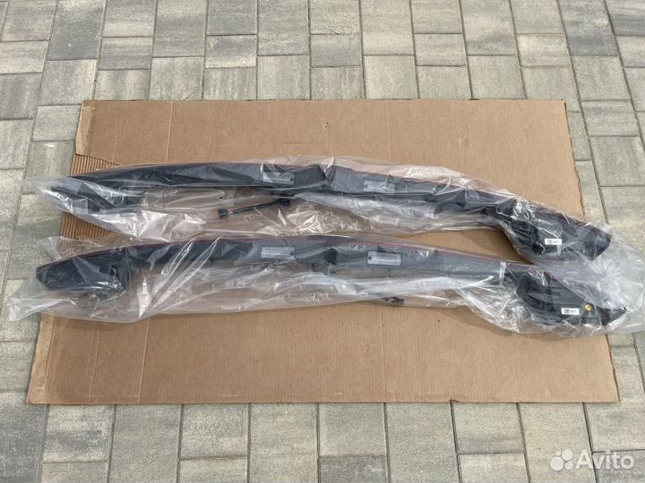 LED фонарь центральный на крышку багажника