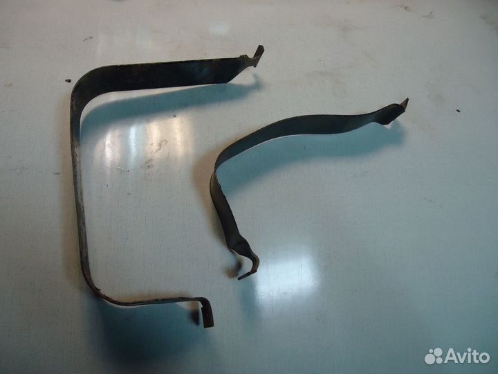 Крепление бака 15180194 Chevrolet Trailblazer